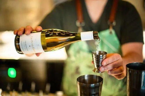 英國酒精消費趨勢轉變 總量減半，優質飲品前景可期